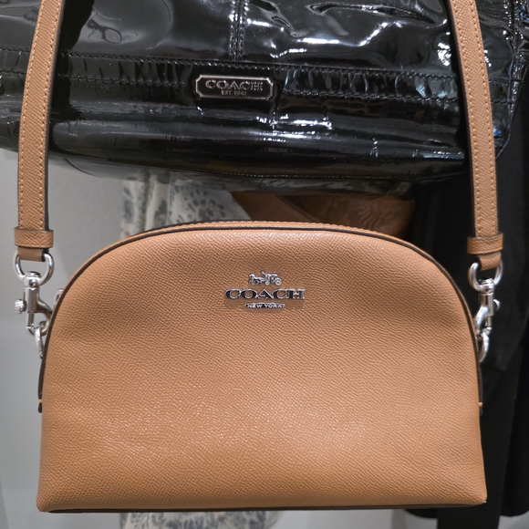 Coach Handbags - Coach Brown Pebble Leather Crossbody Bag - New Without Tags